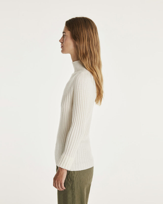 Kujten Bobi Turtle Neck Cashmere Sweater - Premium  from Marina St Barth - Just $250! Shop now at Marina St Barth