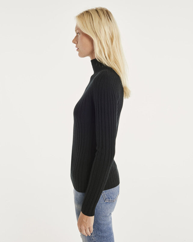 Kujten Bobi Turtle Neck Cashmere Sweater - Premium  from Marina St Barth - Just $250! Shop now at Marina St Barth