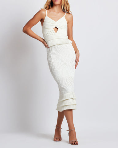 Marina sleeveless store lace sheath dress