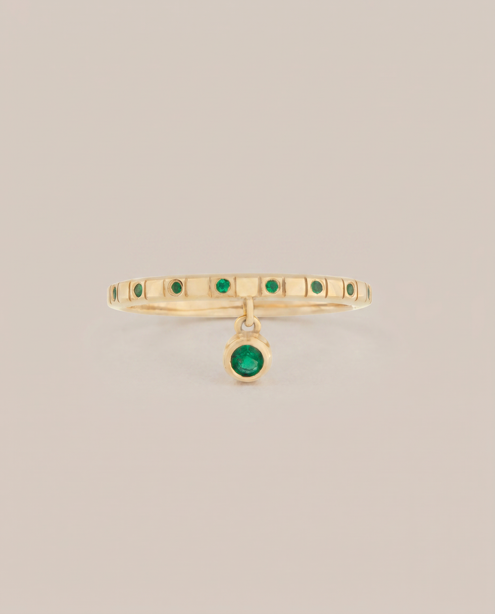 Skaska Dancing Emerald Ring