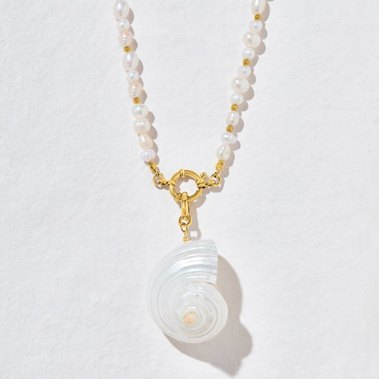 Spirali Shell Charm