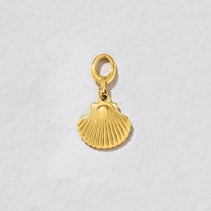 Chrissie Clam Charm