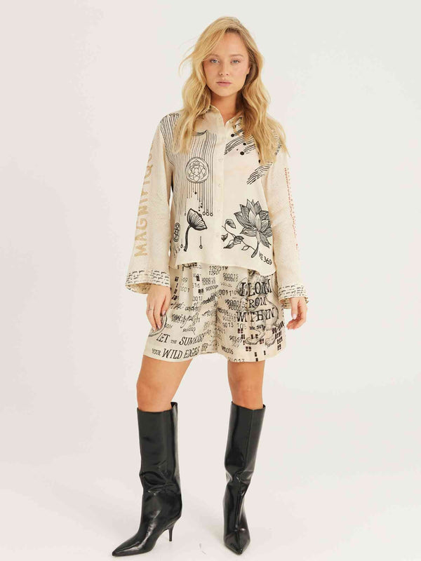 Aurora Noir Muse Oversize Shirt