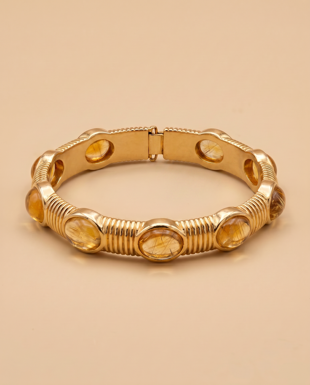 Tay Gemset Wirewrap Hinged Cuff