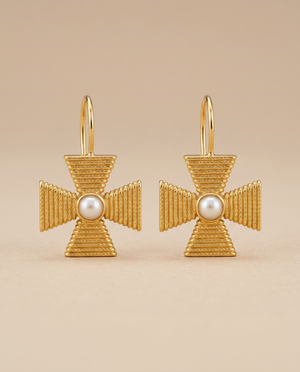 Tay Pearl Set Wirewrap Maltese Cross Eardrops