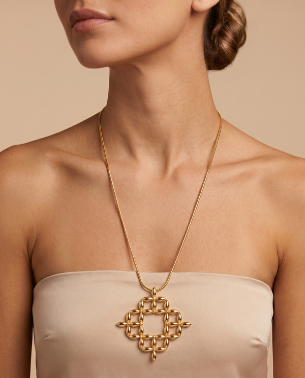 Tay Floret Pendant