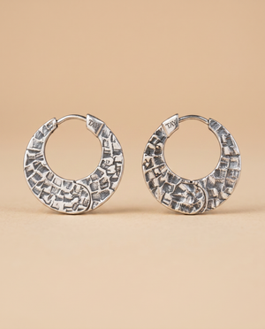 Tay Silver Small Chiselled Earhoops