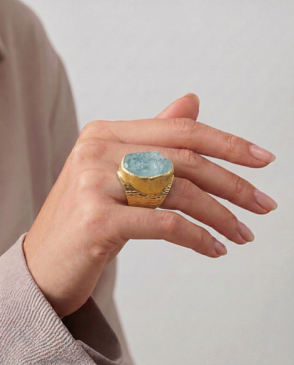 Lassanai Aquamarine Boss Ring