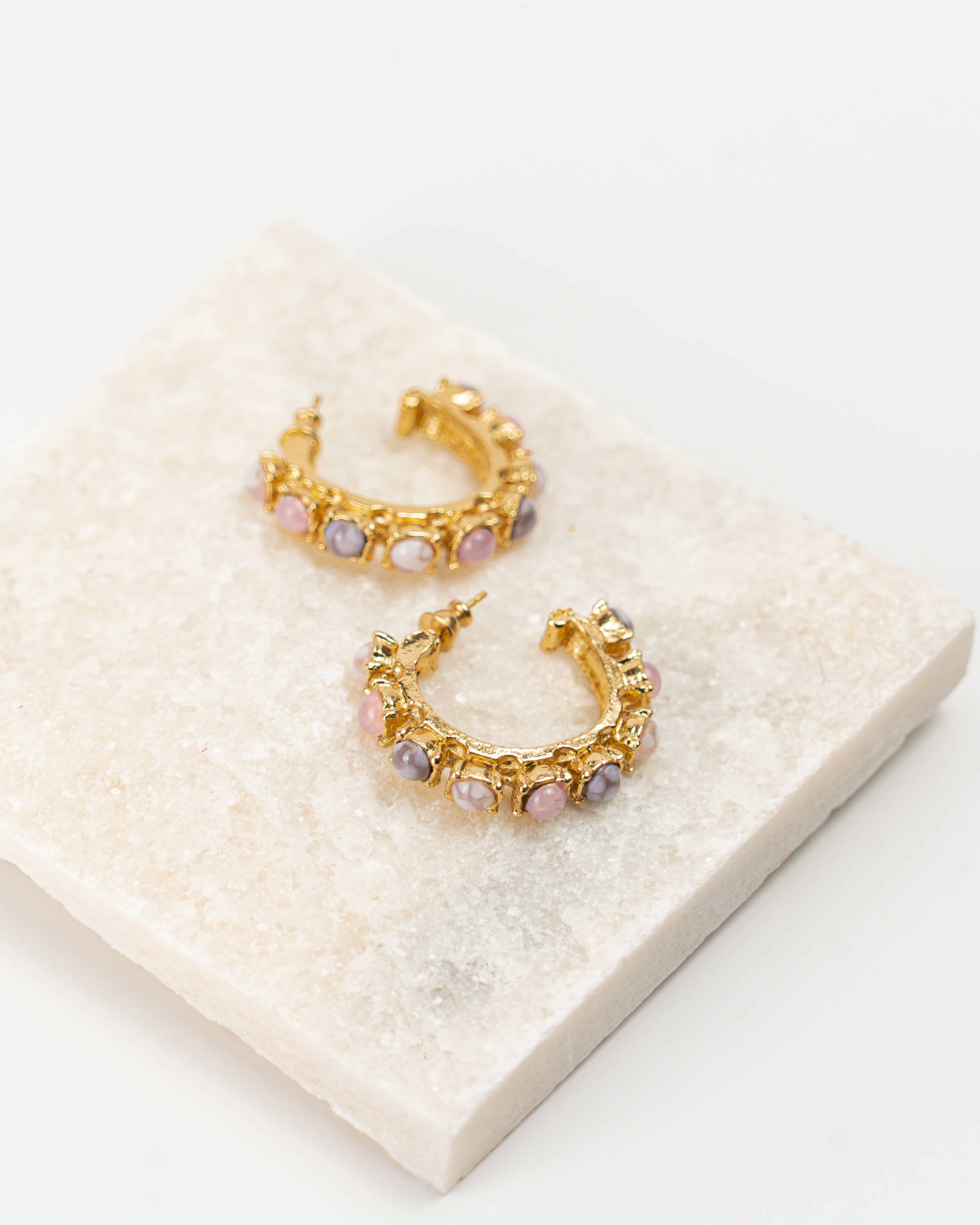 parelie_d847c7f7-baa6-48c2- parelie_d847c7f7-baa6-48c2-